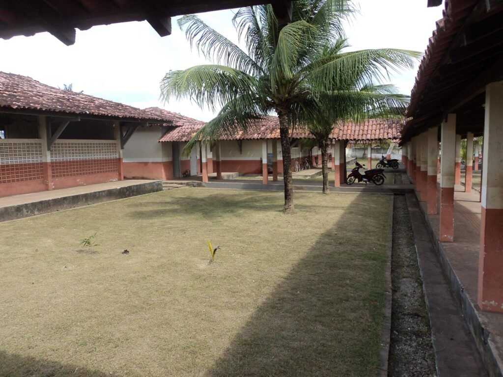 Prefeitura de Santa Maria do Pará prorroga obras da Escola João Botelho de Souza