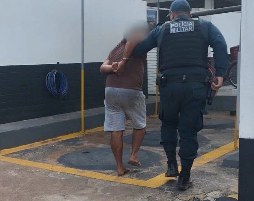 Homem é preso em Santa Maria do Pará após ameaçar motoristas de coleta de lixo