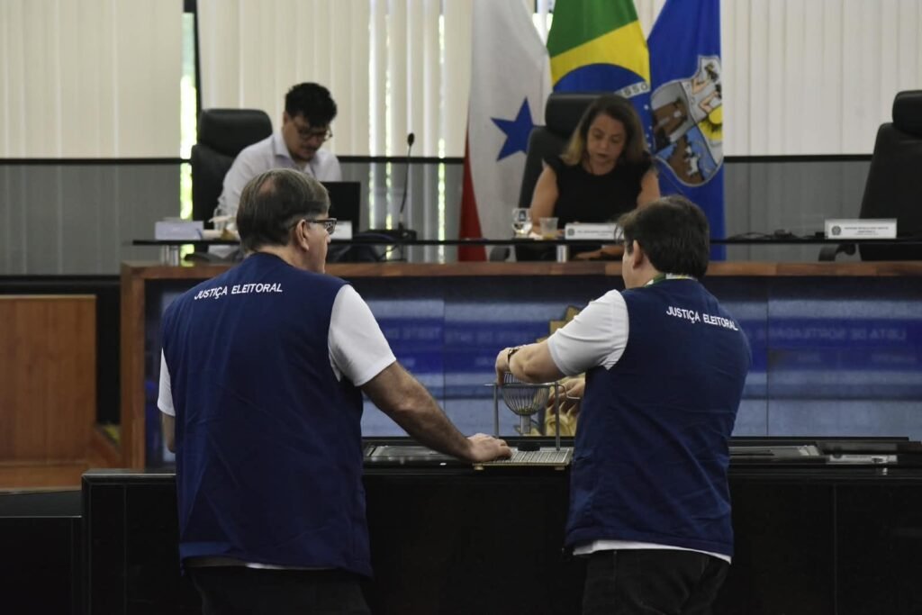 TRE-PA realiza sorteio de urnas para auditoria das Eleições 2026 em Santa Maria do Pará e outros municípios