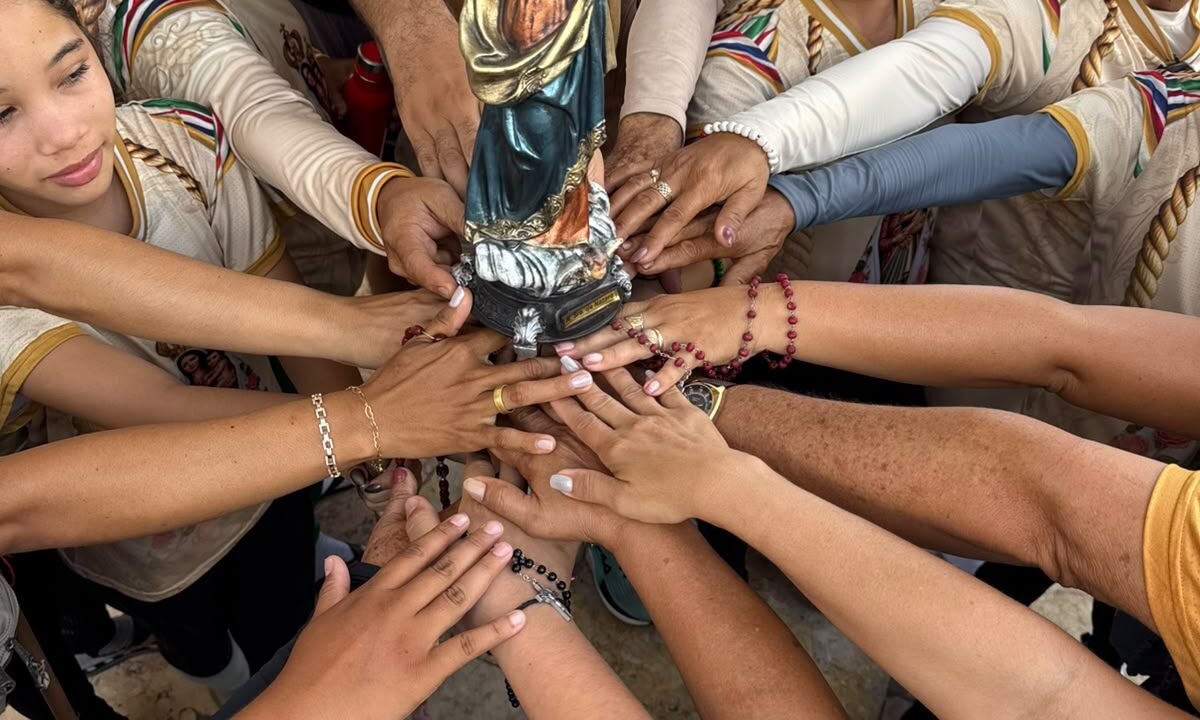 Romeiros de Santa Maria do Pará concluem caminhada de fé rumo a Belém