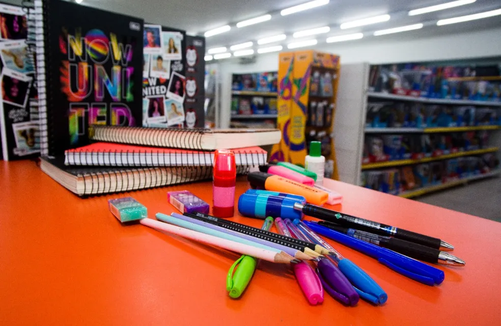 Prefeitura de Santa Maria do Pará abre licitação para material escolar