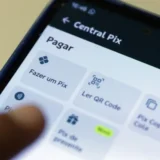 Golpistas usam contas falsas de WhatsApp para extorquir clientes de advogados